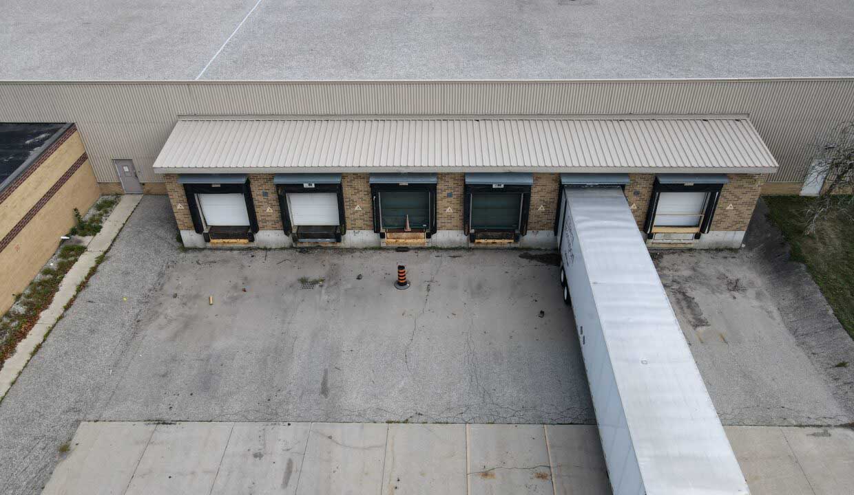 Pinnacle Storage & Services Waterloo Warehouse Space Pinnacle Storage & Services Waterloo Warehouse Space